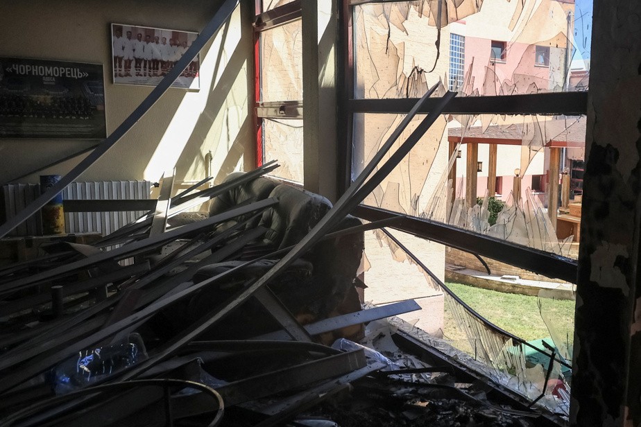 Guerre en Ukraine : les frappes s'intensifient des deux côtés, le bilan humain s'alourdit